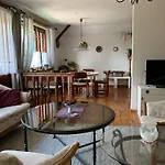 Nice Holiday Apartament In Masuria With The Charm Of An Old-Fashioned House With Garden And All Comfort Needed Appartamento Szczytno (Warmian-Masurian)